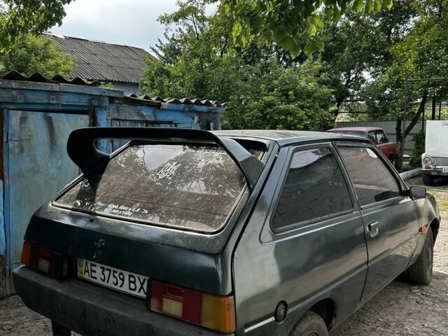 Зеленый ЗАЗ 1102 Таврия, объемом двигателя 1.2 л и пробегом 165 тыс. км за 552 $, фото 2 на Automoto.ua