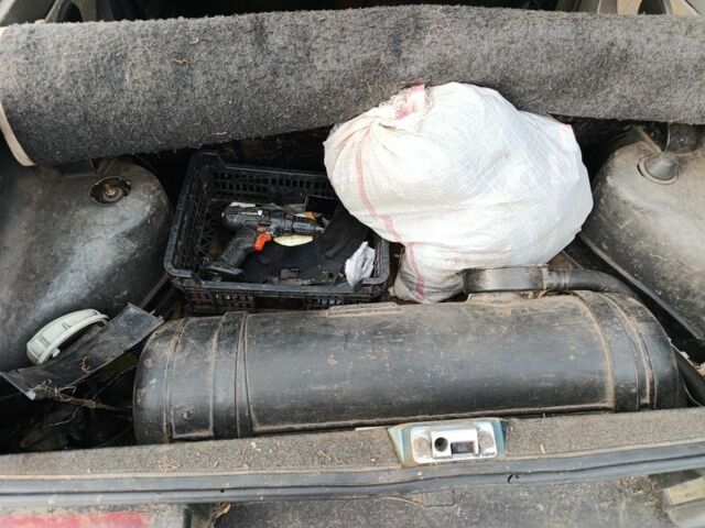 Зелений ЗАЗ 1102 Таврія, об'ємом двигуна 3 л та пробігом 2 тис. км за 350 $, фото 5 на Automoto.ua