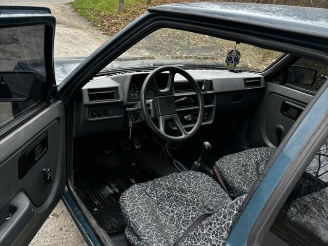 Зеленый ЗАЗ 1102 Таврия, объемом двигателя 1.1 л и пробегом 80 тыс. км за 800 $, фото 4 на Automoto.ua