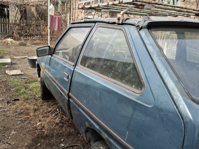 Зеленый ЗАЗ 1102 Таврия, объемом двигателя 1.1 л и пробегом 200 тыс. км за 500 $, фото 4 на Automoto.ua