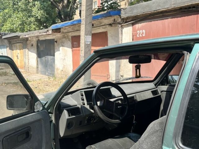 Зеленый ЗАЗ 1102 Таврия, объемом двигателя 1.2 л и пробегом 120 тыс. км за 1100 $, фото 6 на Automoto.ua