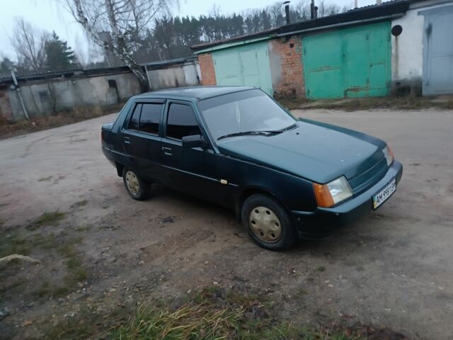 Зеленый ЗАЗ 1102 Таврия, объемом двигателя 1.2 л и пробегом 120 тыс. км за 750 $, фото 5 на Automoto.ua