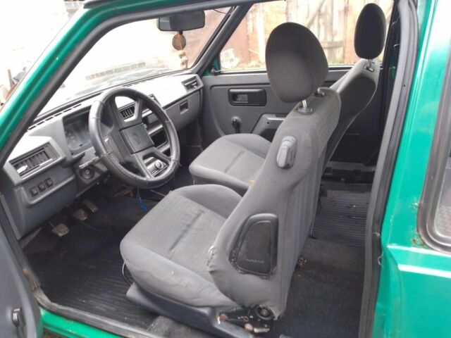 Зеленый ЗАЗ 1102 Таврия, объемом двигателя 0 л и пробегом 260 тыс. км за 425 $, фото 3 на Automoto.ua