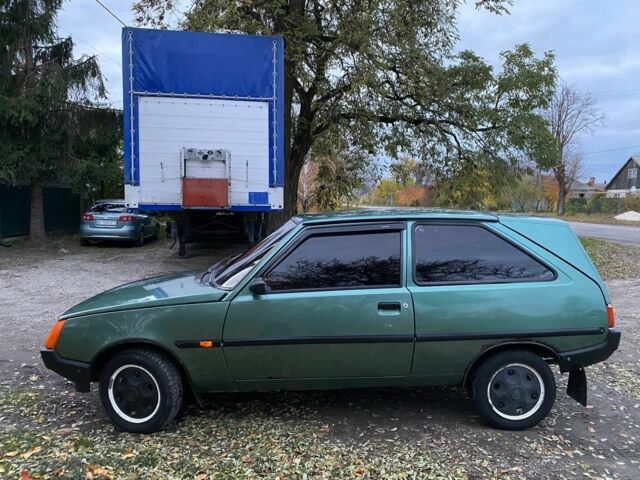 Зелений ЗАЗ 1102 Таврія, об'ємом двигуна 1.2 л та пробігом 152 тис. км за 800 $, фото 4 на Automoto.ua