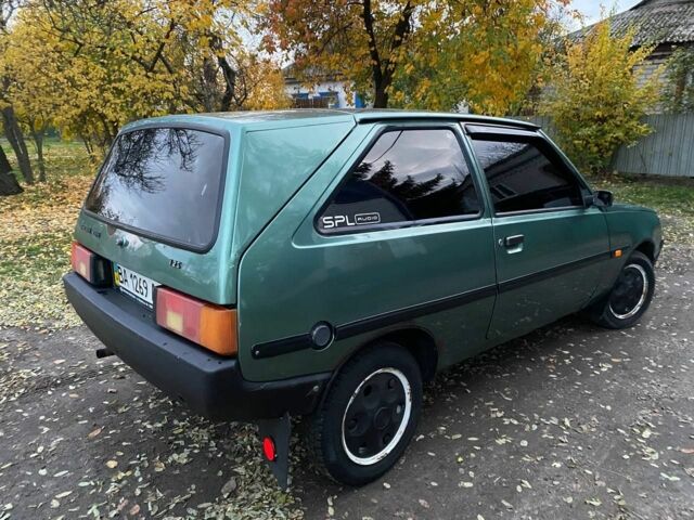 Зелений ЗАЗ 1102 Таврія, об'ємом двигуна 1.2 л та пробігом 152 тис. км за 800 $, фото 3 на Automoto.ua