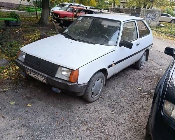 Белый ЗАЗ 1102 Таврія-Нова, объемом двигателя 1 л и пробегом 200 тыс. км за 800 $, фото 5 на Automoto.ua