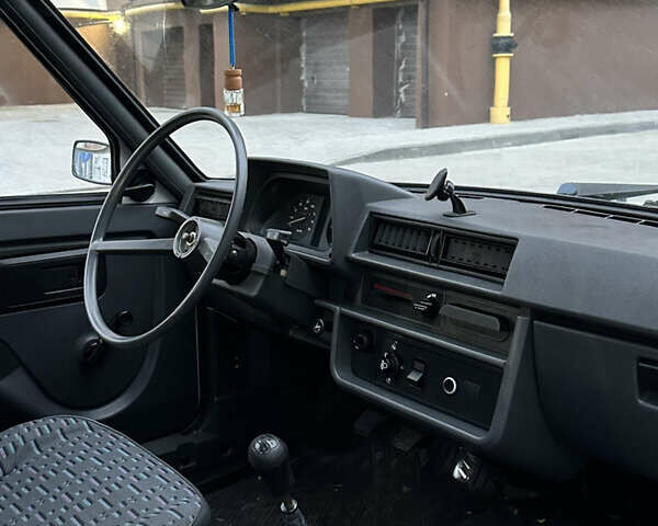 Белый ЗАЗ 1102 Таврія-Нова, объемом двигателя 1.1 л и пробегом 10 тыс. км за 2100 $, фото 4 на Automoto.ua