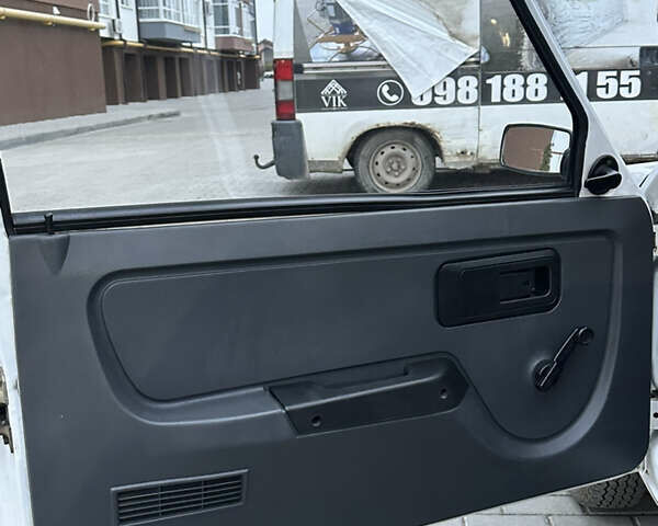 Белый ЗАЗ 1102 Таврія-Нова, объемом двигателя 1.1 л и пробегом 10 тыс. км за 2100 $, фото 9 на Automoto.ua