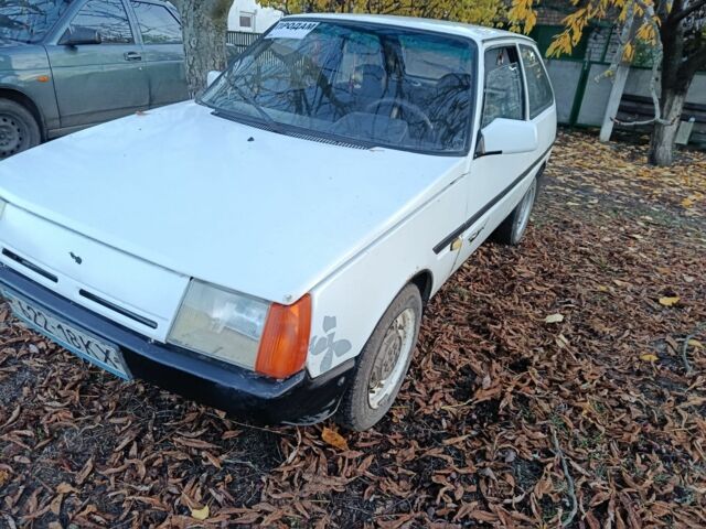 Белый ЗАЗ 1102 Таврия-Нова, объемом двигателя 1.1 л и пробегом 176 тыс. км за 502 $, фото 5 на Automoto.ua