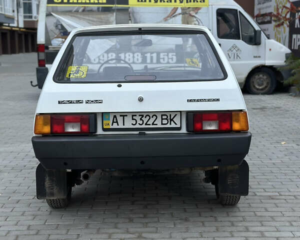 Белый ЗАЗ 1102 Таврія-Нова, объемом двигателя 1.1 л и пробегом 10 тыс. км за 2100 $, фото 2 на Automoto.ua