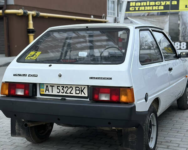 Белый ЗАЗ 1102 Таврія-Нова, объемом двигателя 1.1 л и пробегом 10 тыс. км за 2100 $, фото 1 на Automoto.ua