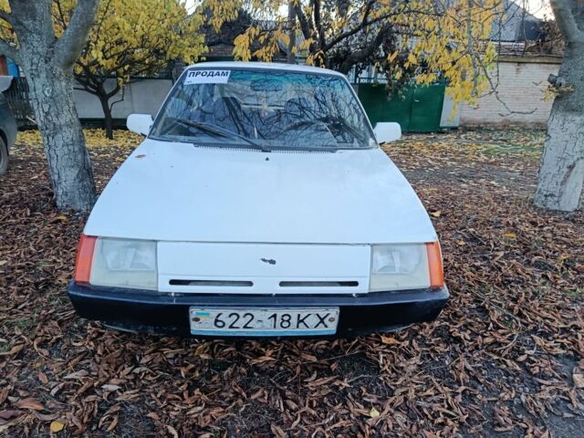 Белый ЗАЗ 1102 Таврия-Нова, объемом двигателя 1.1 л и пробегом 176 тыс. км за 502 $, фото 3 на Automoto.ua