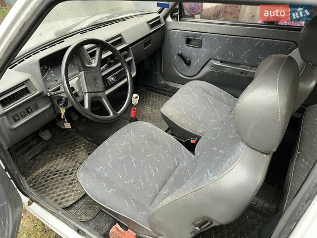 Белый ЗАЗ 1102 Таврія-Нова, объемом двигателя 1.09 л и пробегом 140 тыс. км за 920 $, фото 15 на Automoto.ua