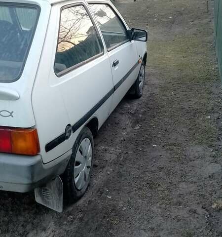 Білий ЗАЗ 1102 Таврия-Нова, об'ємом двигуна 1.2 л та пробігом 250 тис. км за 850 $, фото 4 на Automoto.ua