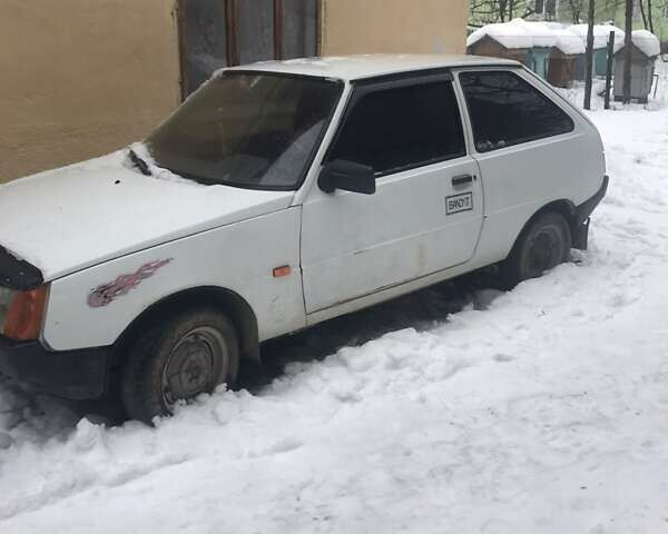 Белый ЗАЗ 1102 Таврия-Нова, объемом двигателя 1.1 л и пробегом 60 тыс. км за 600 $, фото 2 на Automoto.ua