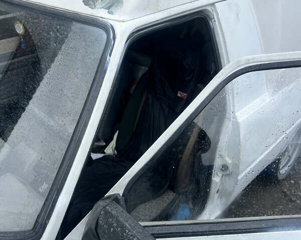 Белый ЗАЗ 1102 Таврія-Нова, объемом двигателя 1.2 л и пробегом 169 тыс. км за 950 $, фото 9 на Automoto.ua