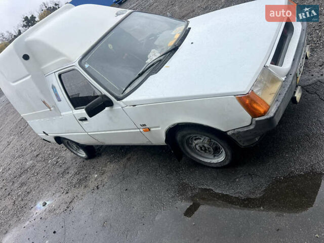 Белый ЗАЗ 1102 Таврія-Нова, объемом двигателя 1.2 л и пробегом 169 тыс. км за 950 $, фото 4 на Automoto.ua