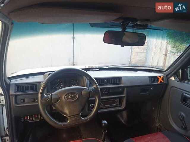 Білий ЗАЗ 1102 Таврія-Нова, об'ємом двигуна 1.2 л та пробігом 85 тис. км за 711 $, фото 3 на Automoto.ua