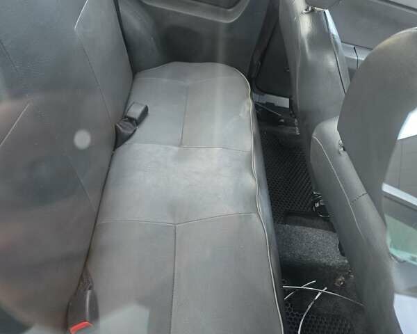 Белый ЗАЗ 1102 Таврія-Нова, объемом двигателя 1.1 л и пробегом 161 тыс. км за 1200 $, фото 2 на Automoto.ua