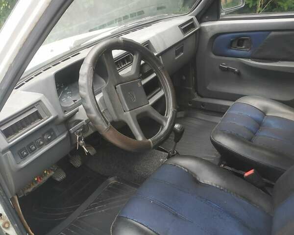 Белый ЗАЗ 1102 Таврія-Нова, объемом двигателя 12 л и пробегом 235 тыс. км за 1100 $, фото 6 на Automoto.ua