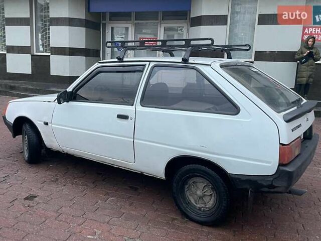 Белый ЗАЗ 1102 Таврия-Нова, объемом двигателя 1.1 л и пробегом 145 тыс. км за 1050 $, фото 5 на Automoto.ua