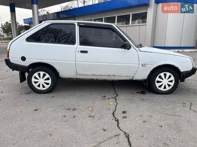Белый ЗАЗ 1102 Таврія-Нова, объемом двигателя 1.2 л и пробегом 25 тыс. км за 500 $, фото 6 на Automoto.ua