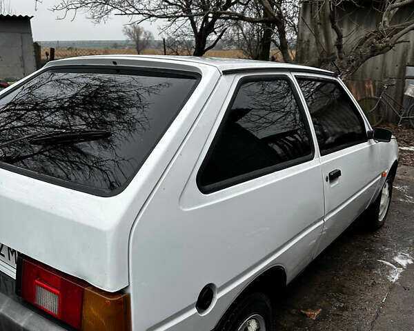 Белый ЗАЗ 1102 Таврія-Нова, объемом двигателя 1.1 л и пробегом 42 тыс. км за 1420 $, фото 13 на Automoto.ua