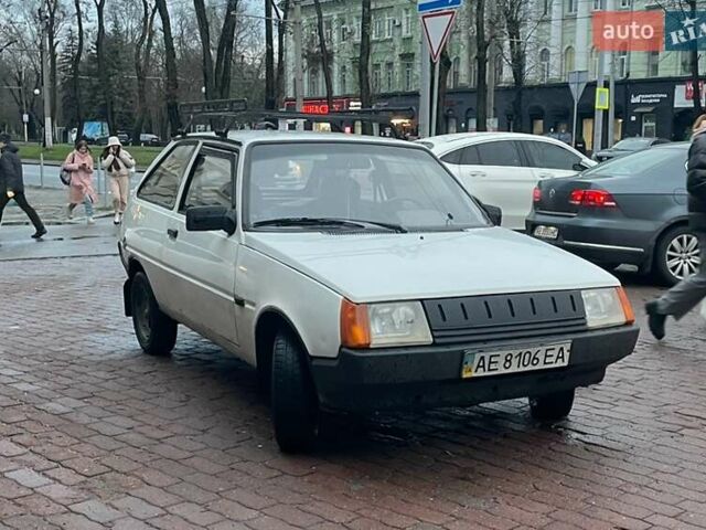 Белый ЗАЗ 1102 Таврия-Нова, объемом двигателя 1.1 л и пробегом 145 тыс. км за 1050 $, фото 2 на Automoto.ua