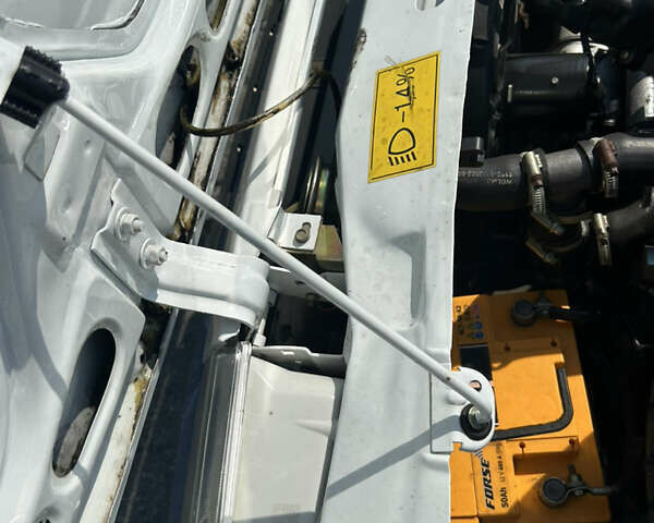 Білий ЗАЗ 1102 Таврія-Нова, об'ємом двигуна 1.09 л та пробігом 40 тис. км за 2000 $, фото 23 на Automoto.ua