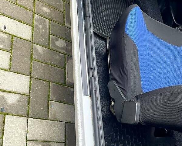 Белый ЗАЗ 1102 Таврія-Нова, объемом двигателя 1.1 л и пробегом 44 тыс. км за 1900 $, фото 4 на Automoto.ua