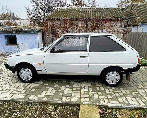 Белый ЗАЗ 1102 Таврія-Нова, объемом двигателя 1.1 л и пробегом 44 тыс. км за 1900 $, фото 1 на Automoto.ua