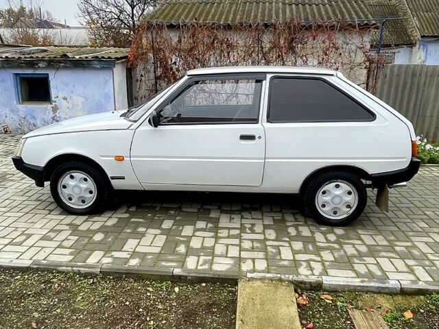 Белый ЗАЗ 1102 Таврия-Нова, объемом двигателя 1.1 л и пробегом 44 тыс. км за 1900 $, фото 2 на Automoto.ua