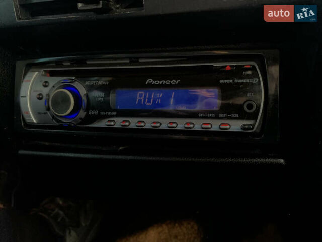 Красный ЗАЗ 1102 Таврія-Нова, объемом двигателя 1.1 л и пробегом 160 тыс. км за 800 $, фото 30 на Automoto.ua