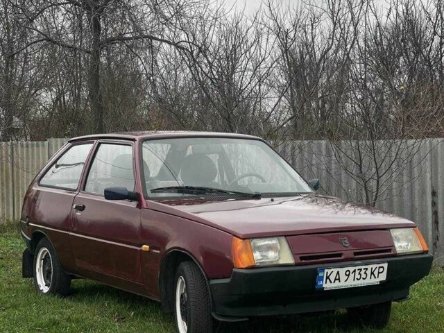 Красный ЗАЗ 1102 Таврия-Нова, объемом двигателя 1.1 л и пробегом 189 тыс. км за 952 $, фото 4 на Automoto.ua