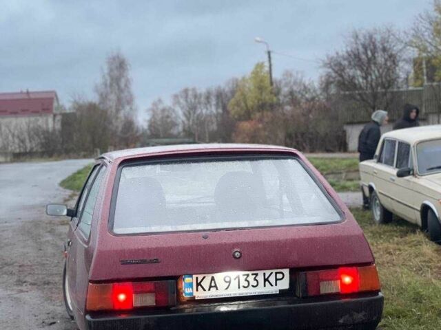 Красный ЗАЗ 1102 Таврия-Нова, объемом двигателя 1.1 л и пробегом 189 тыс. км за 952 $, фото 3 на Automoto.ua