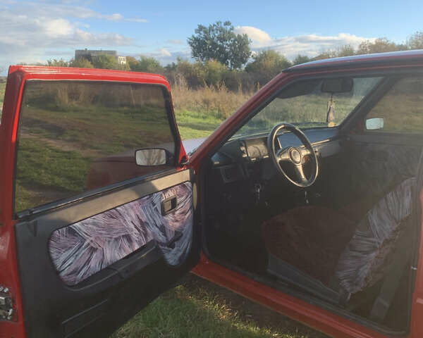 Красный ЗАЗ 1102 Таврія-Нова, объемом двигателя 1.1 л и пробегом 160 тыс. км за 800 $, фото 14 на Automoto.ua