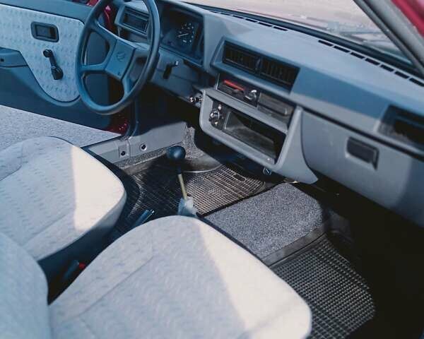 Красный ЗАЗ 1102 Таврия-Нова, объемом двигателя 0 л и пробегом 1 тыс. км за 2750 $, фото 10 на Automoto.ua