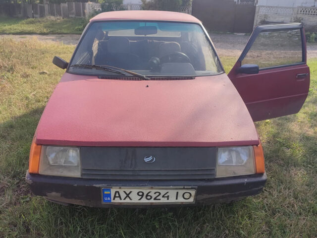 Красный ЗАЗ 1102 Таврия-Нова, объемом двигателя 1.1 л и пробегом 500 тыс. км за 28000 $, фото 3 на Automoto.ua