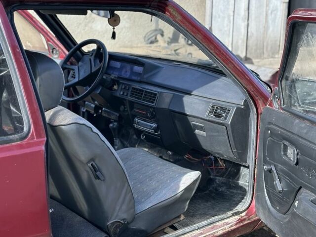 Красный ЗАЗ 1102 Таврия-Нова, объемом двигателя 1.1 л и пробегом 90 тыс. км за 450 $, фото 6 на Automoto.ua