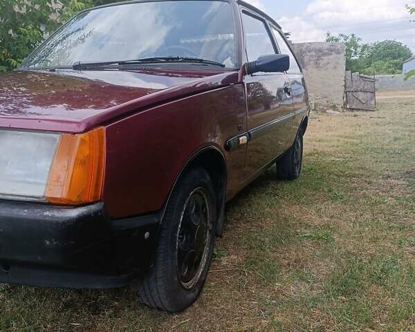 Красный ЗАЗ 1102 Таврія-Нова, объемом двигателя 1.1 л и пробегом 305 тыс. км за 800 $, фото 1 на Automoto.ua