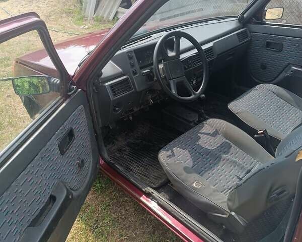 Красный ЗАЗ 1102 Таврія-Нова, объемом двигателя 1.1 л и пробегом 305 тыс. км за 800 $, фото 8 на Automoto.ua