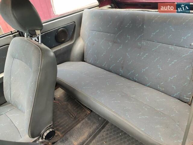 Красный ЗАЗ 1102 Таврія-Нова, объемом двигателя 1.1 л и пробегом 151 тыс. км за 550 $, фото 3 на Automoto.ua