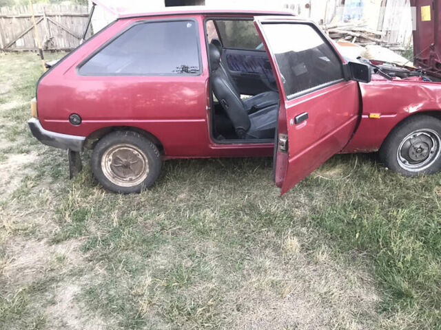 Красный ЗАЗ 1102 Таврия-Нова, объемом двигателя 1.09 л и пробегом 100 тыс. км за 700 $, фото 6 на Automoto.ua