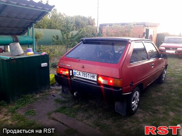 Красный ЗАЗ 1102 Таврия-Нова, объемом двигателя 1.1 л и пробегом 137 тыс. км за 800 $, фото 5 на Automoto.ua