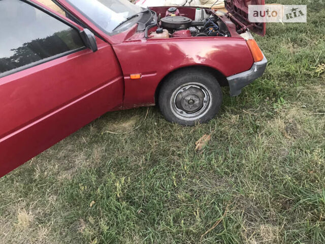 Красный ЗАЗ 1102 Таврия-Нова, объемом двигателя 1.09 л и пробегом 100 тыс. км за 700 $, фото 5 на Automoto.ua