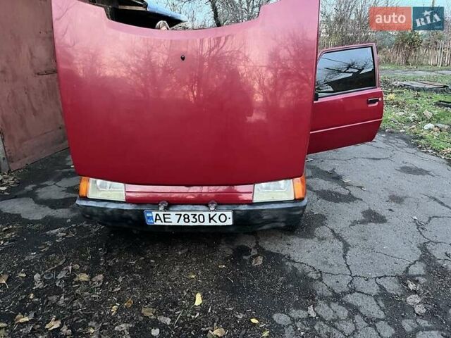 Красный ЗАЗ 1102 Таврія-Нова, объемом двигателя 1.2 л и пробегом 92 тыс. км за 1100 $, фото 4 на Automoto.ua