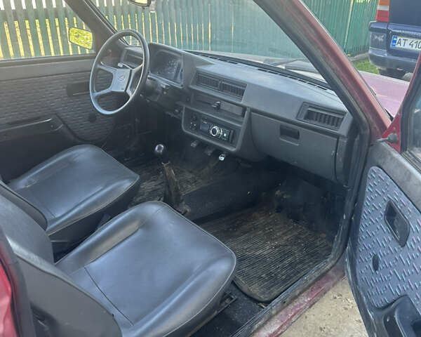 Красный ЗАЗ 1102 Таврія-Нова, объемом двигателя 1.09 л и пробегом 68 тыс. км за 550 $, фото 6 на Automoto.ua