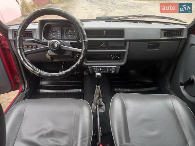 Красный ЗАЗ 1102 Таврія-Нова, объемом двигателя 1.1 л и пробегом 72 тыс. км за 1400 $, фото 12 на Automoto.ua