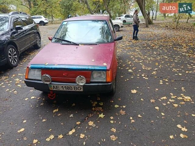 Красный ЗАЗ 1102 Таврія-Нова, объемом двигателя 1.1 л и пробегом 70 тыс. км за 832 $, фото 7 на Automoto.ua