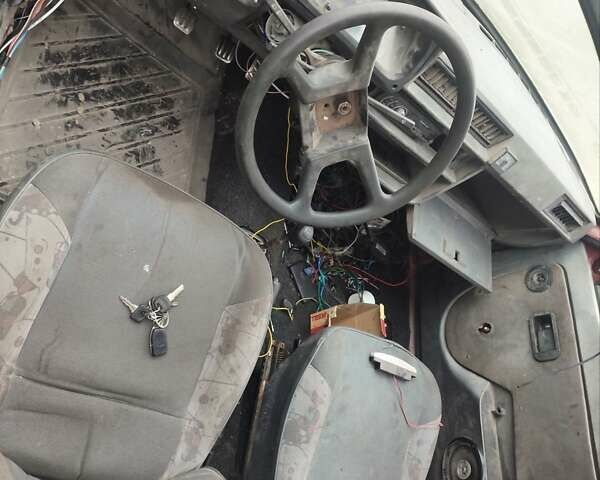 Красный ЗАЗ 1102 Таврия-Нова, объемом двигателя 1.2 л и пробегом 150 тыс. км за 500 $, фото 3 на Automoto.ua